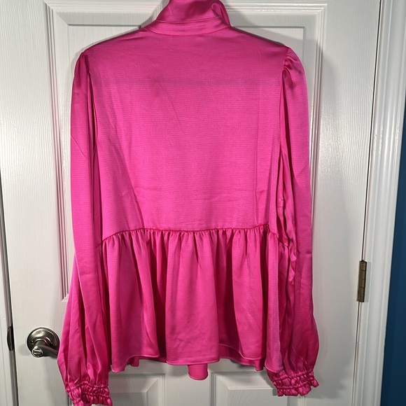 Lilly Pulitzer Jaylene long sleeve top color is cerise pink size 14 ￼ - Picture 5 of 6